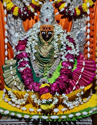 Divine Photo